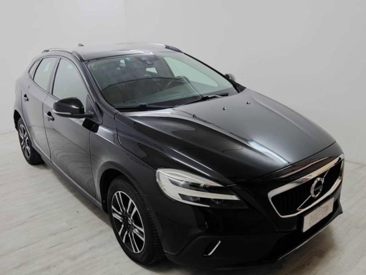 Volvo V40 Cross Country D2 (2)