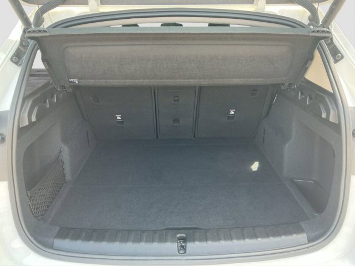 BMW X1 sDrive 18d Edition Essence (13)