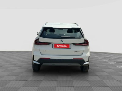 BMW X1 sDrive 18d Edition Essence (4)