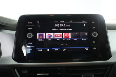 Volkswagen T-Roc 1.5 tsi Life dsg (11)