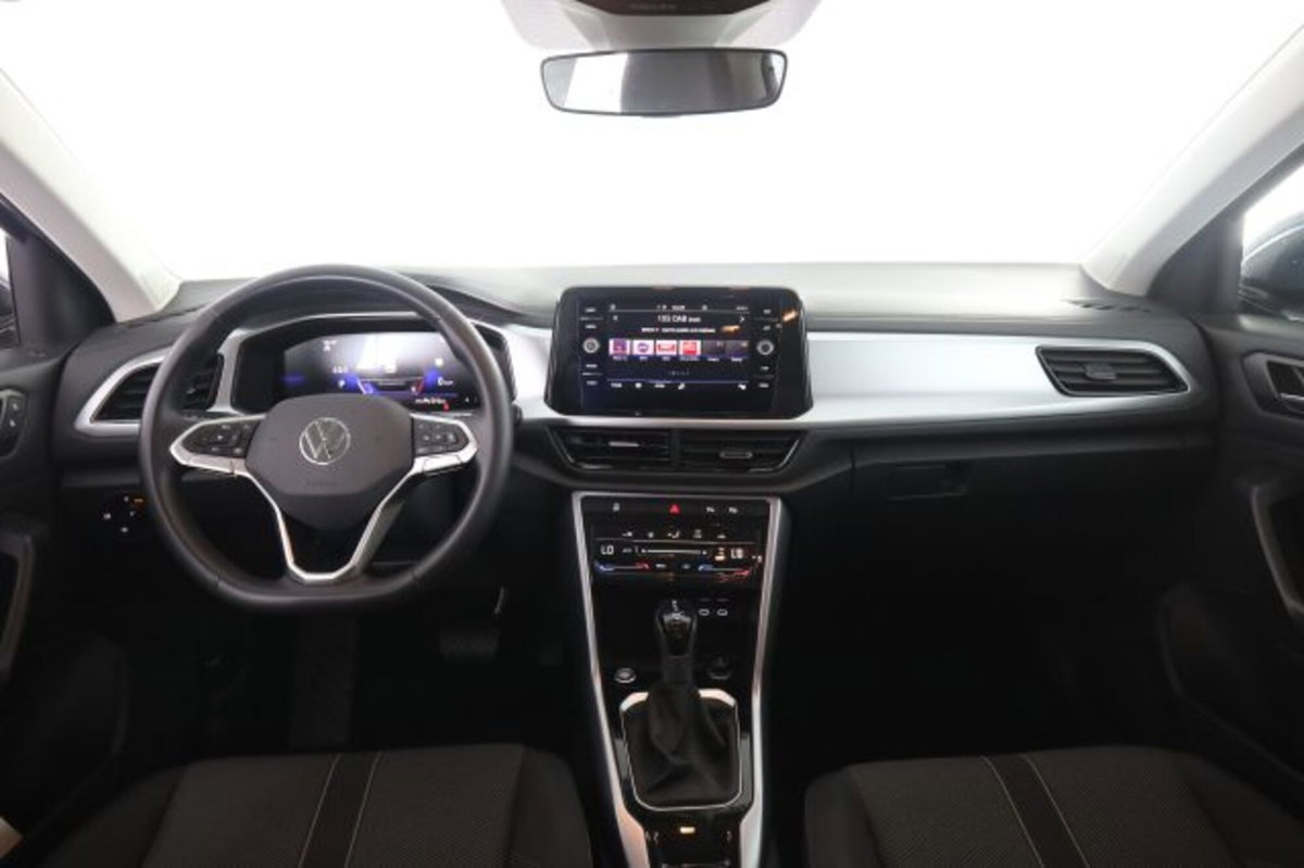Volkswagen T-Roc 1.5 tsi Life dsg (4)