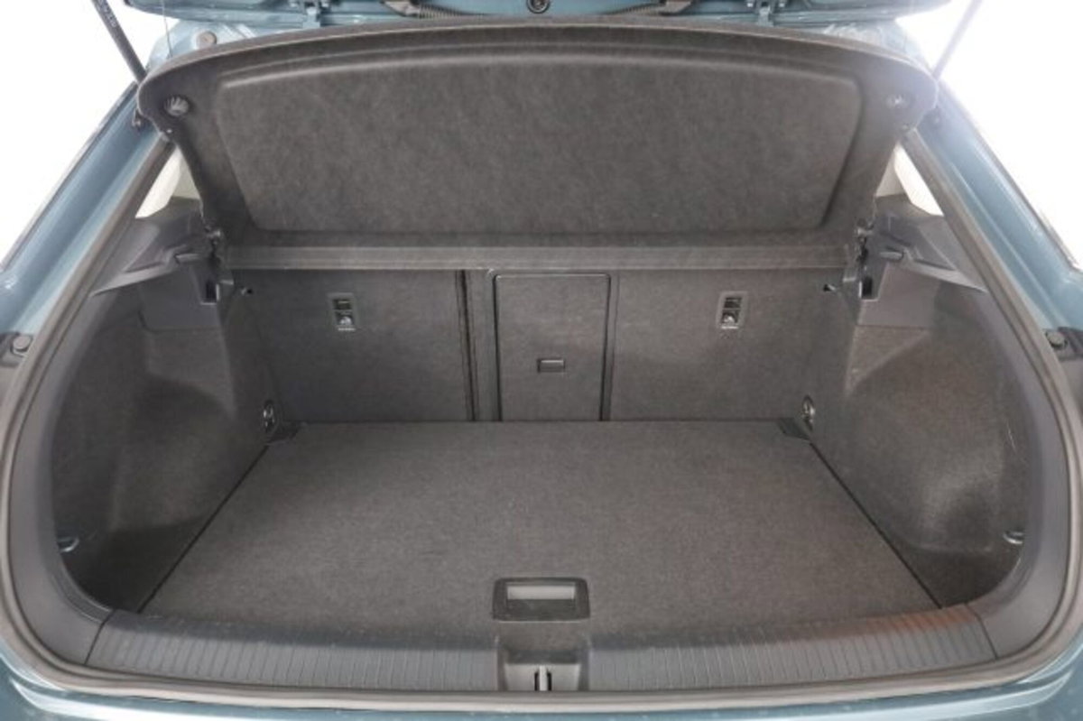 Volkswagen T-Roc 1.5 tsi Life dsg (6)