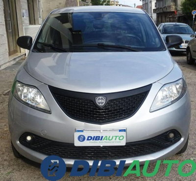 Lancia Ypsilon 1.2 69 CV 5 porte GPL Ecochic Elefantino Blu (2)