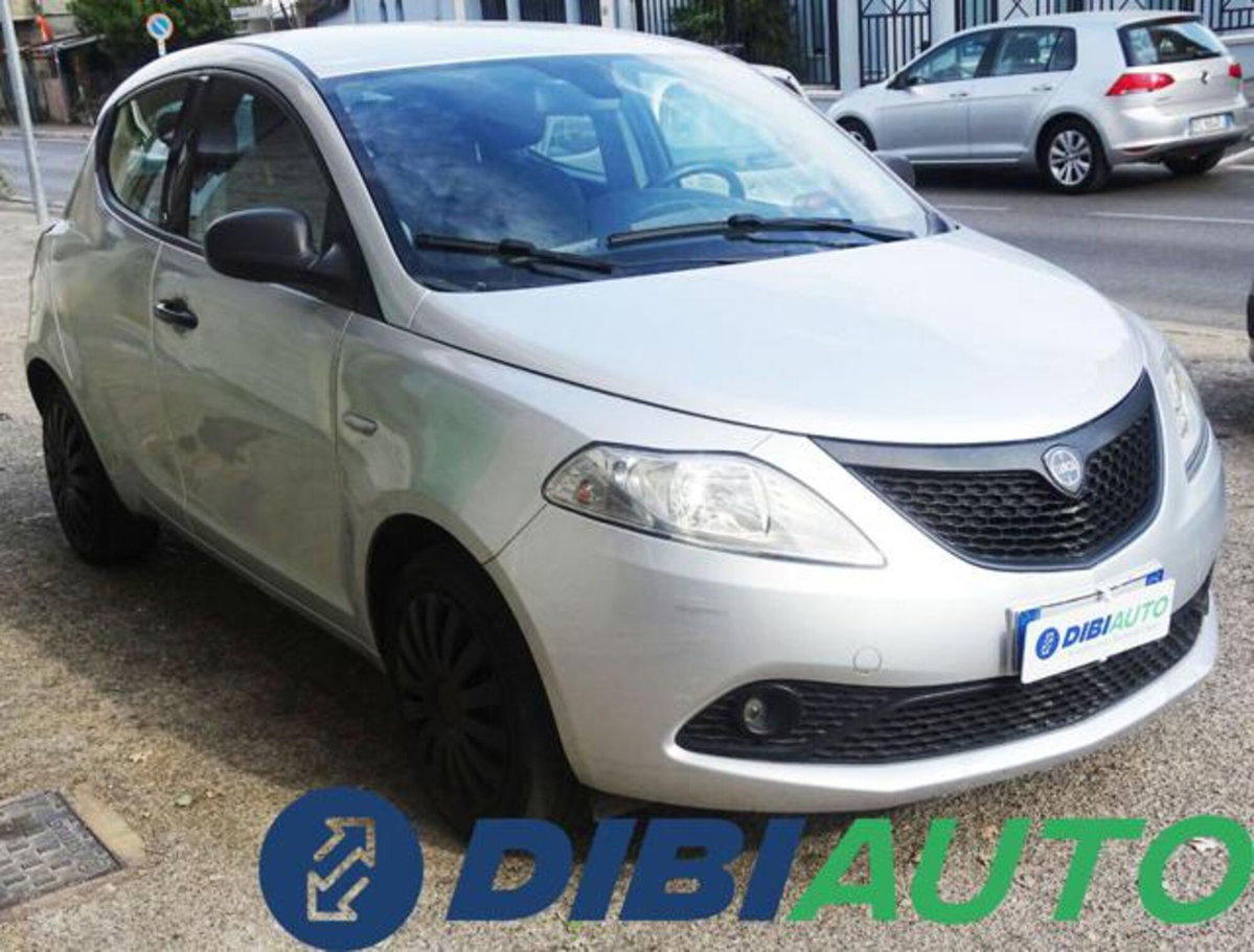 Lancia Ypsilon 1.2 69 CV 5 porte GPL Ecochic Elefantino Blu (3)