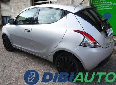 Lancia Ypsilon 1.2 69 CV 5 porte GPL Ecochic Elefantino Blu (5)