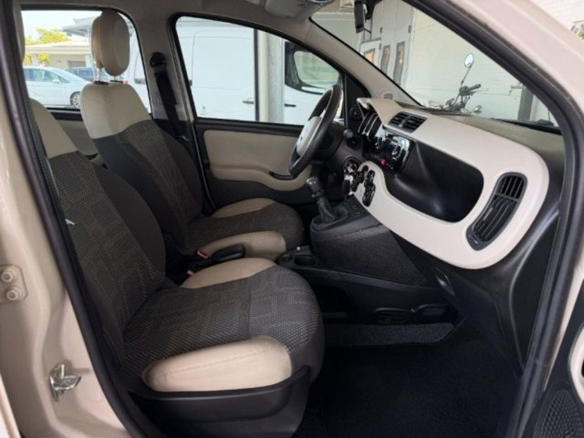 Fiat Panda 0.9 TwinAir Turbo Natural Power Lounge (13)