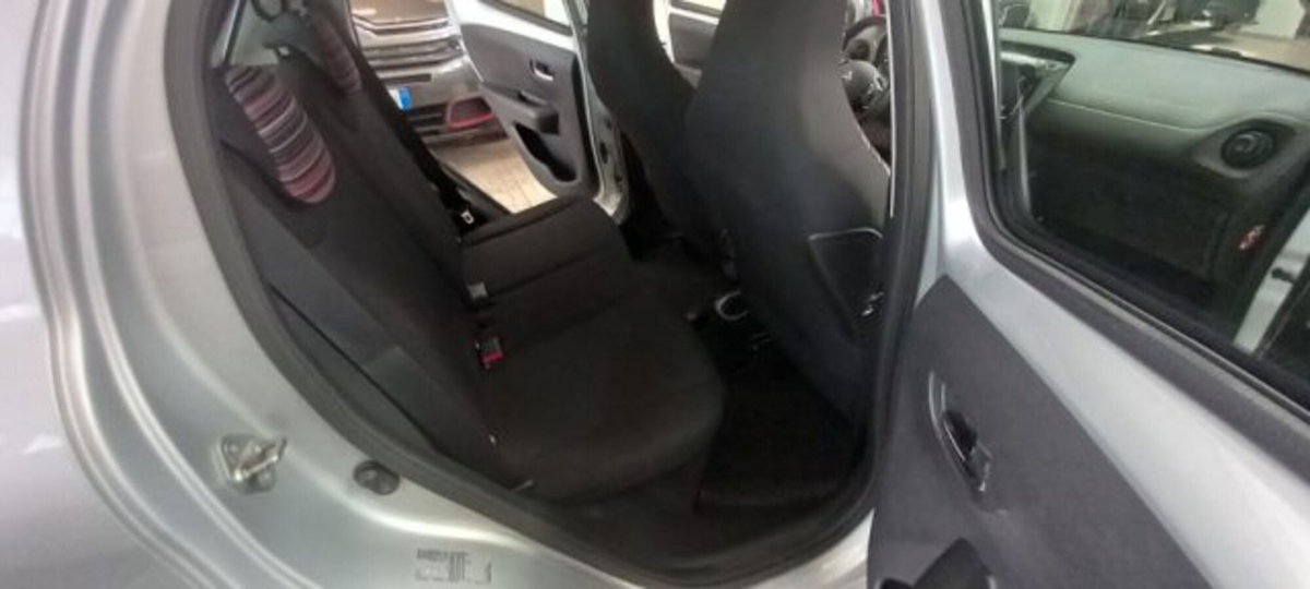 Citroen C1 C1 VTi 72 5 porte Shine (6)