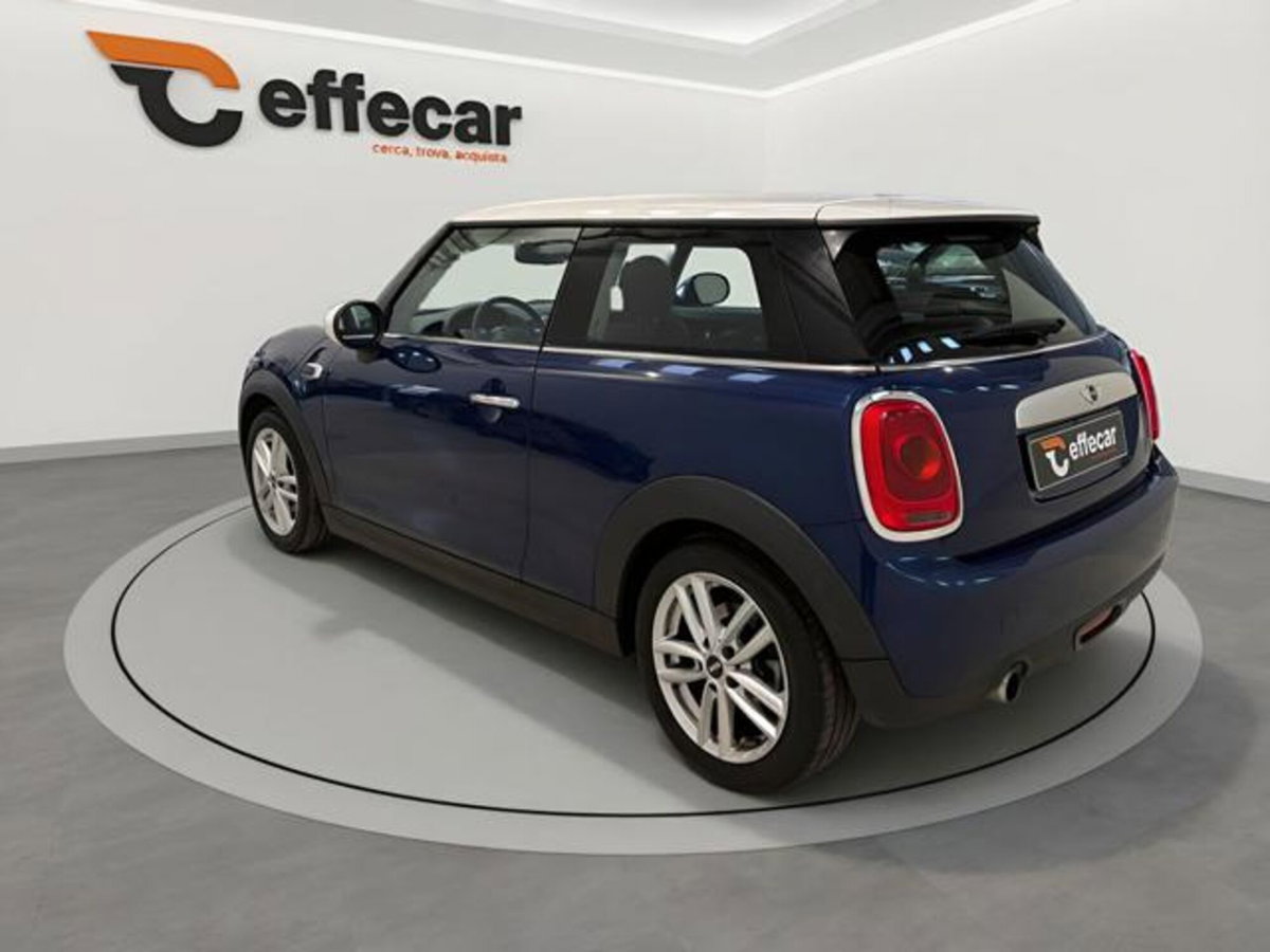 MINI Mini 1.5 Cooper D (4)