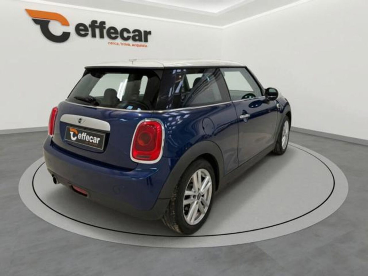 MINI Mini 1.5 Cooper D (6)
