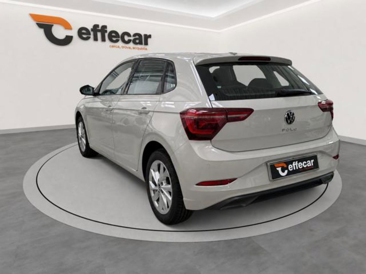 Volkswagen Polo 1.0 tsi Style 95cv (4)
