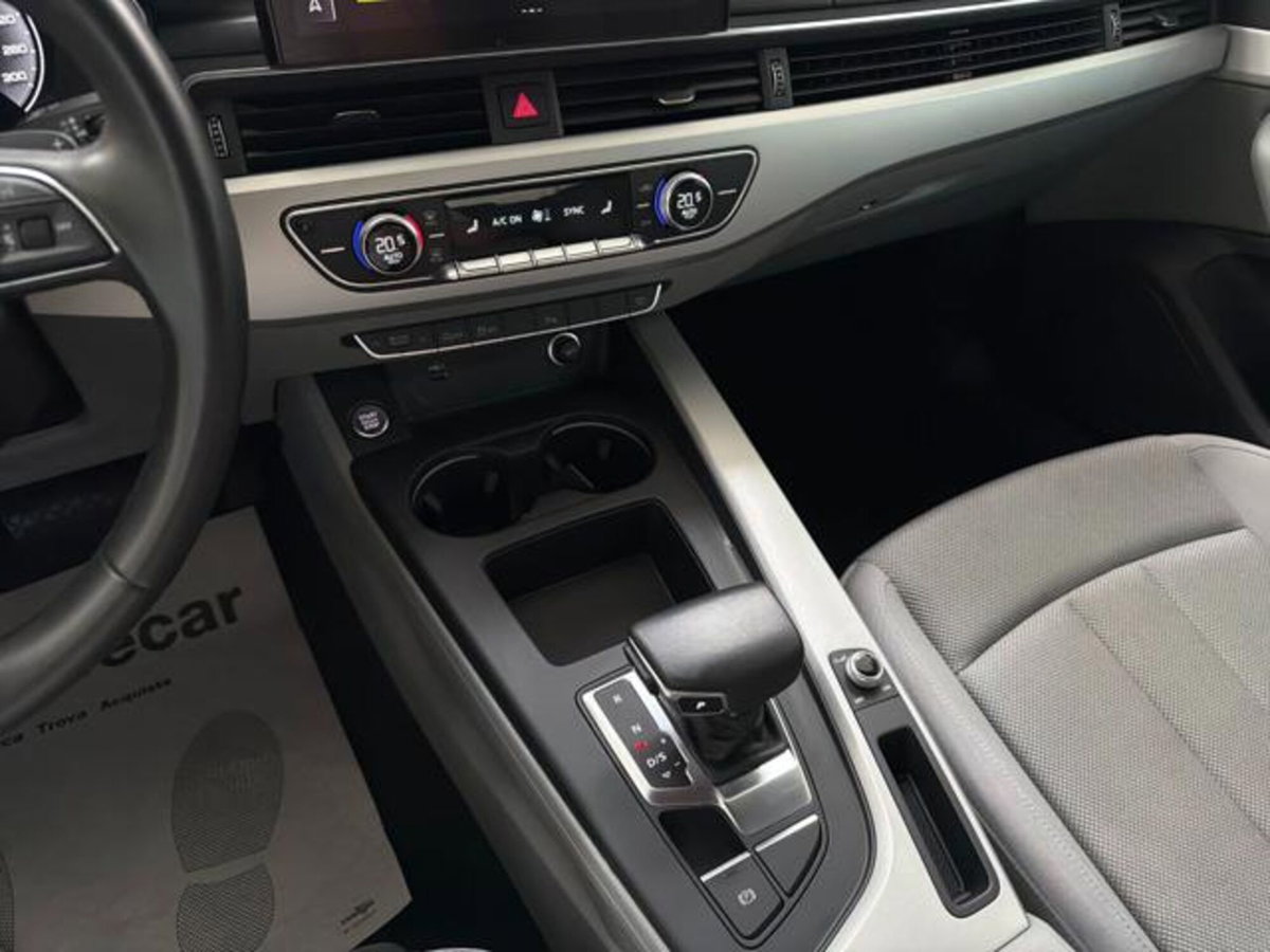 Audi A4 35 TDI/163 CV S tronic Business Advanced (11)