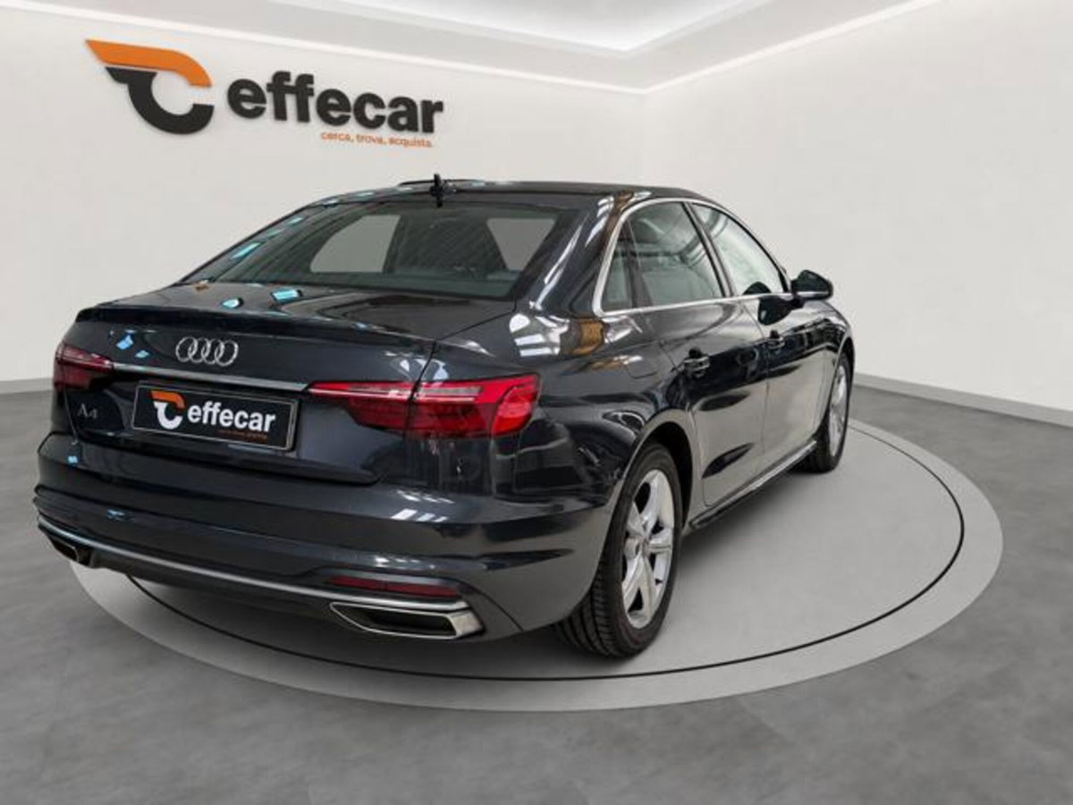 Audi A4 35 TDI/163 CV S tronic Business Advanced (6)