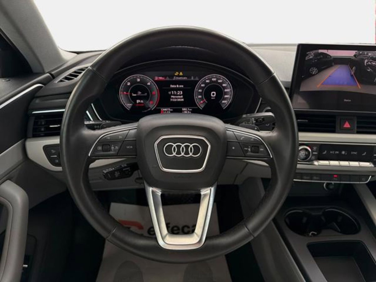 Audi A4 35 TDI/163 CV S tronic Business Advanced (8)