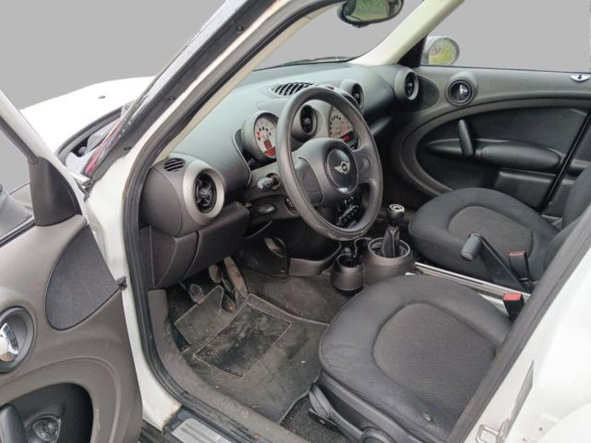MINI Mini Countryman 1.6 Cooper D Countryman (7)