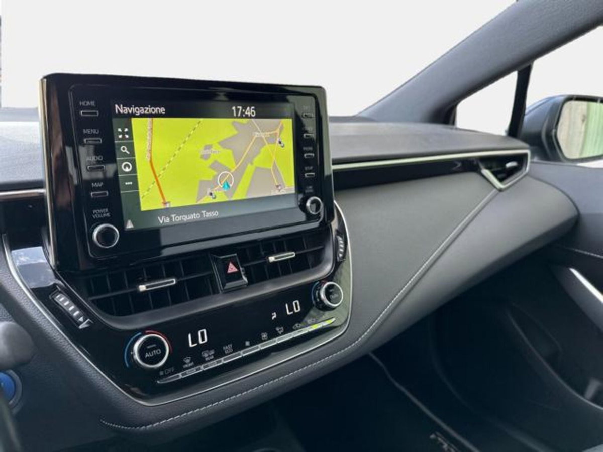 Toyota Corolla 1.8 Hybrid Active (10)