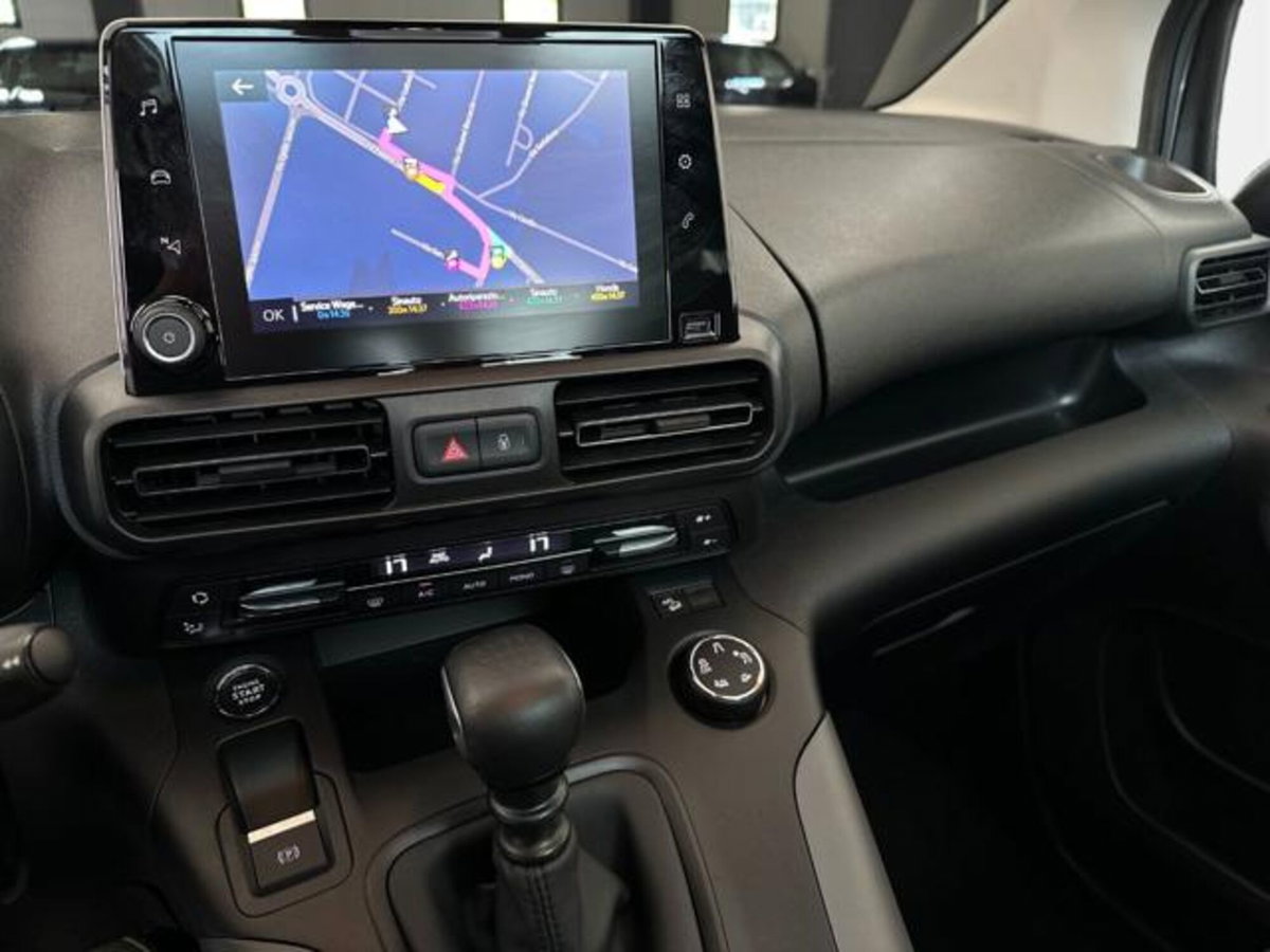 Toyota Proace City Verso City Verso 1.5D 130 CV S&S Long D Luxury (10)