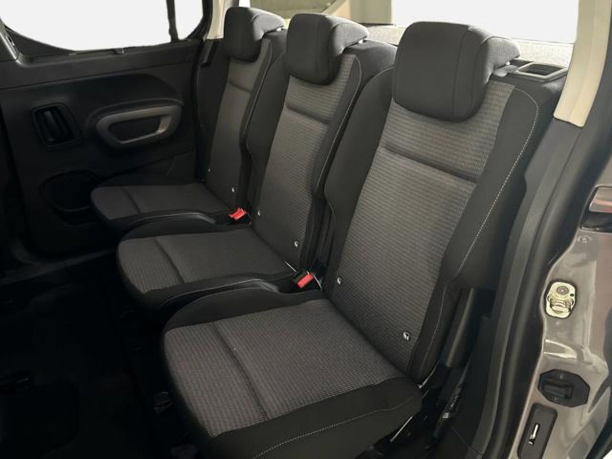 Toyota Proace City Verso City Verso 1.5D 130 CV S&S Long D Luxury (13)