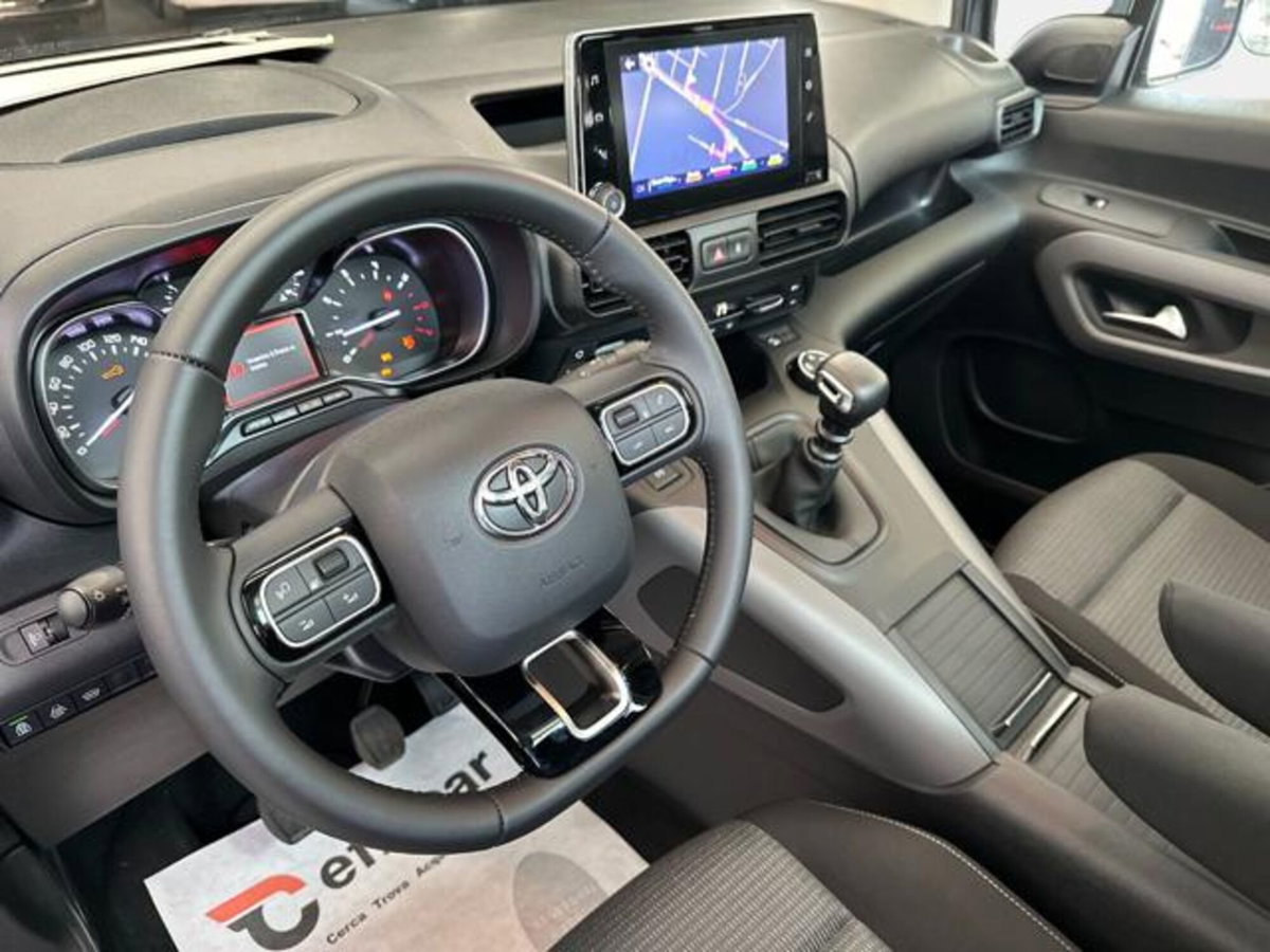 Toyota Proace City Verso City Verso 1.5D 130 CV S&S Long D Luxury (7)