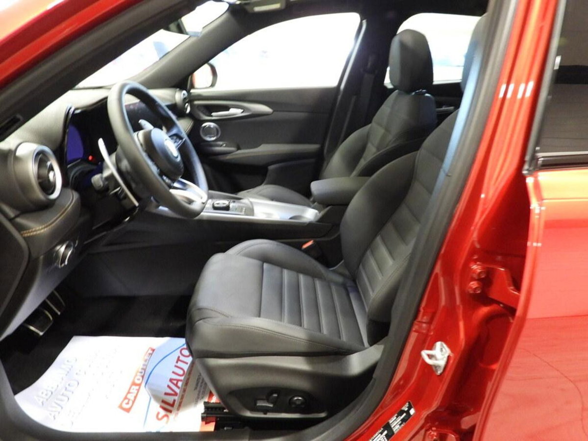 Alfa Romeo Tonale 1.6 Veloce 130cv tct6 (9)
