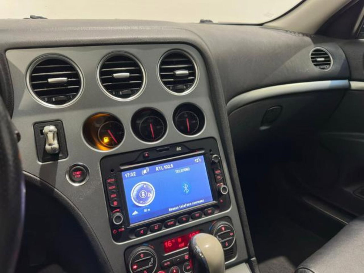 Alfa Romeo 159 2.4 JTDm 200 CV Distinctive Q-Tronic (10)