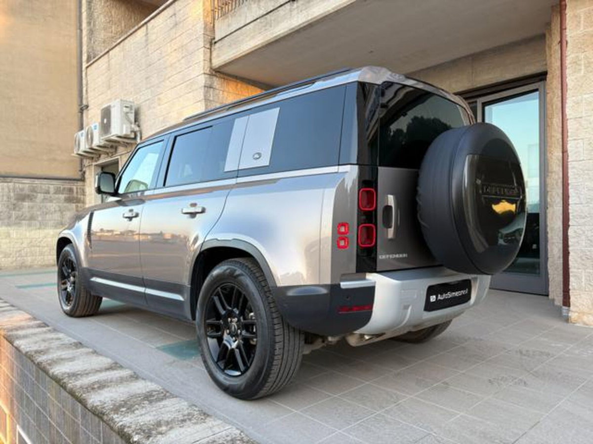 Land Rover Defender 110 3.0d i6 mhev X-Dynamic SE awd 200cv auto (7)