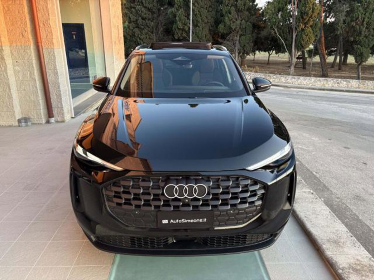 Audi Q5 40 TDI 204 CV quattro S tronic Business (2)