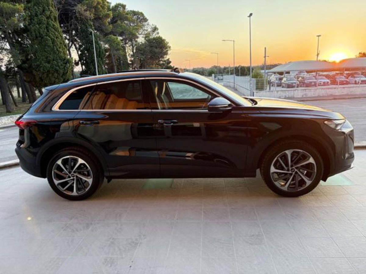 Audi Q5 40 TDI 204 CV quattro S tronic Business (4)