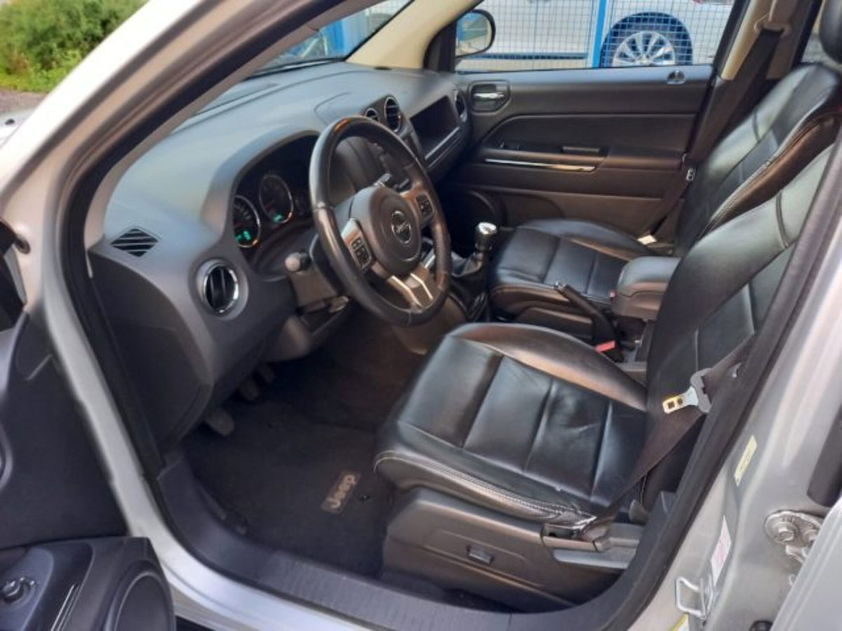 Jeep Compass 2.2 CRD Limited (10)