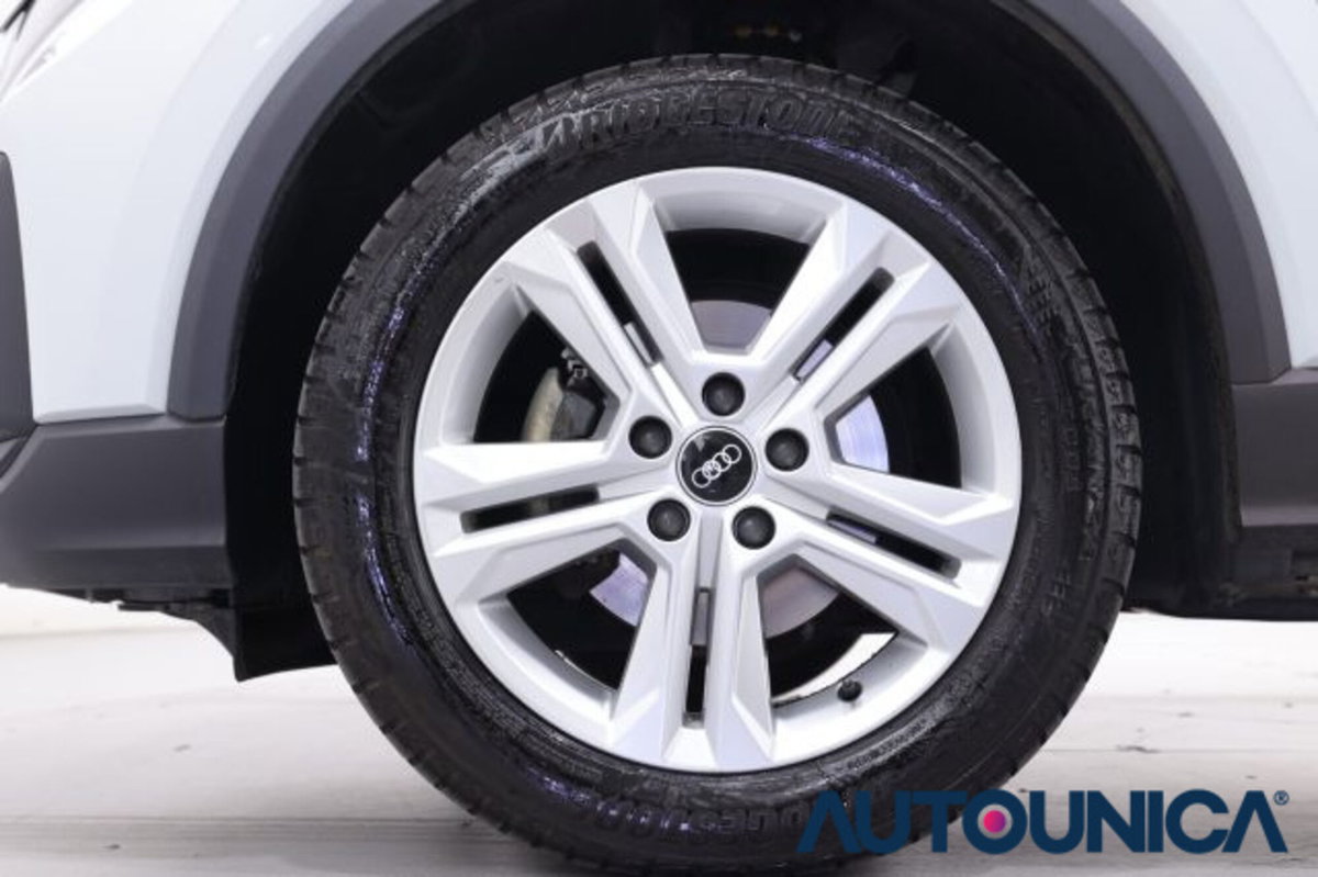 Audi Q2 Q2 30 TDI S tronic Business (13)