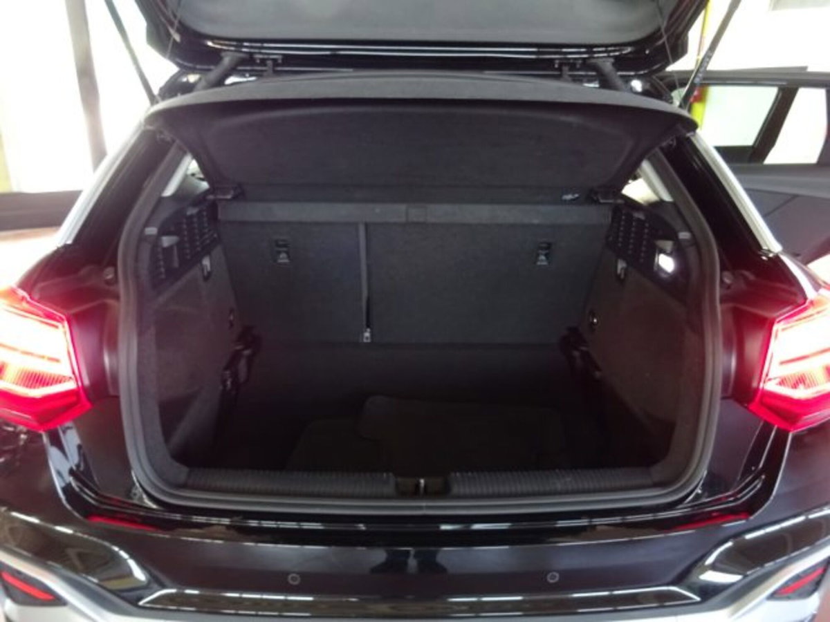 Audi Q2 Q2 35 TFSI S tronic S line Edition (10)