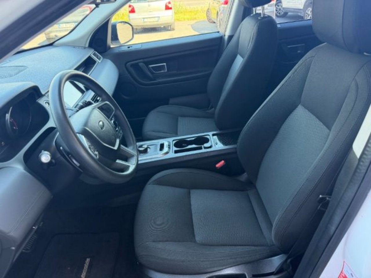 Land Rover Discovery Sport 2.0 TD4 150 CV Pure (8)