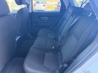 Land Rover Discovery Sport 2.0 TD4 150 CV Pure (9)