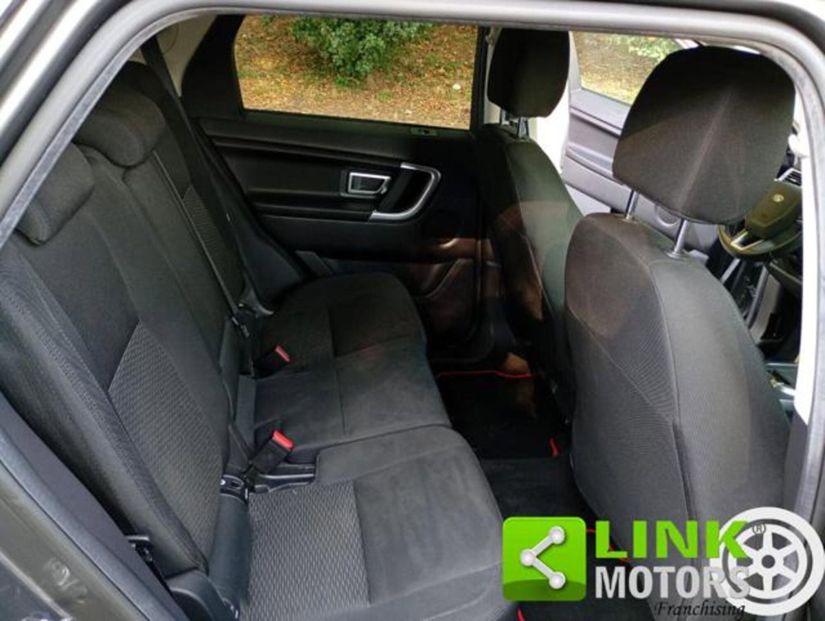 Land Rover Discovery Sport 2.0 eD4 150 CV 2WD Pure (15)