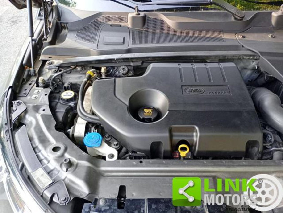 Land Rover Discovery Sport 2.0 eD4 150 CV 2WD Pure (4)