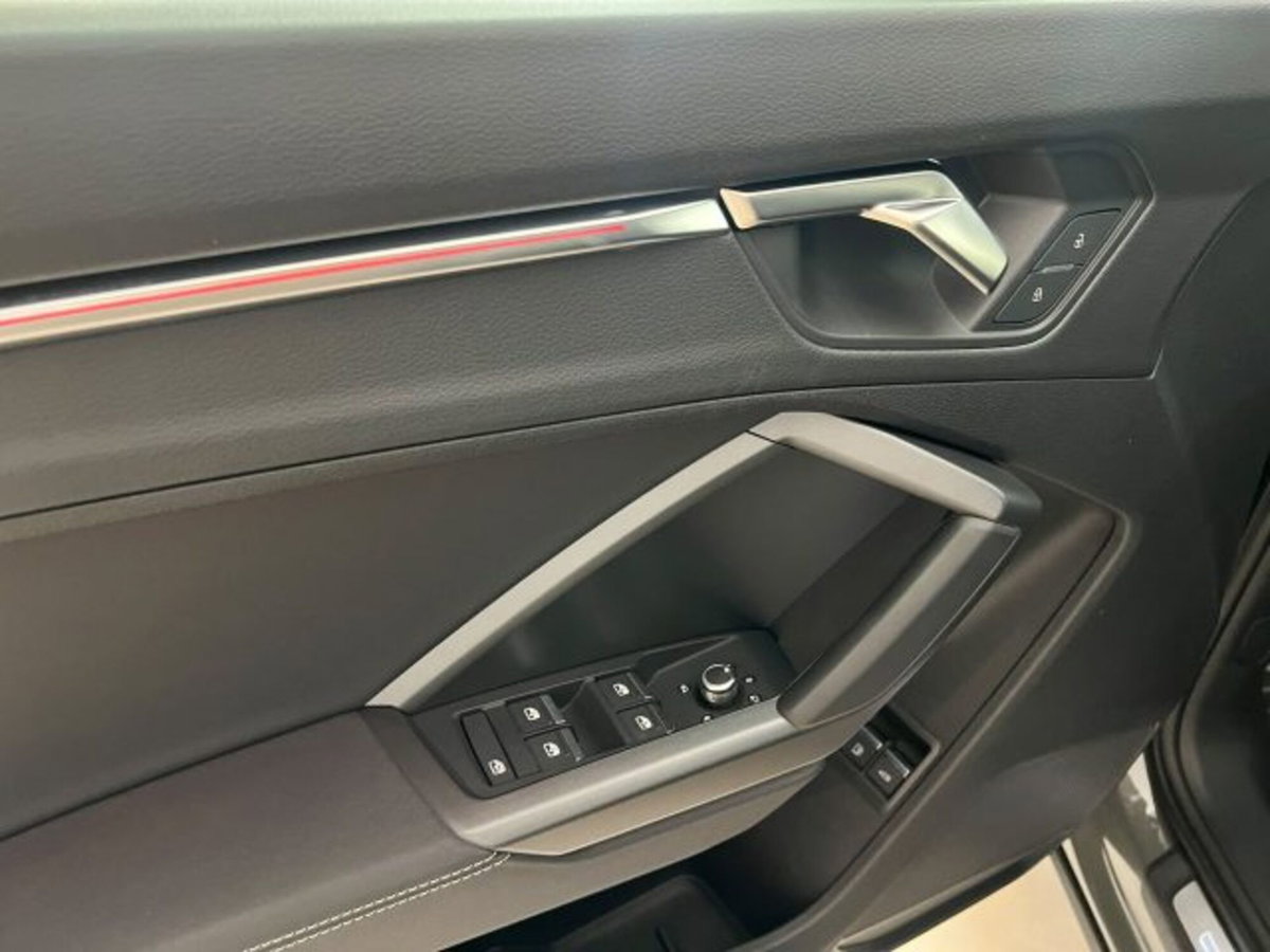Audi Q3 45 TFSI e S tronic S line edition (9)
