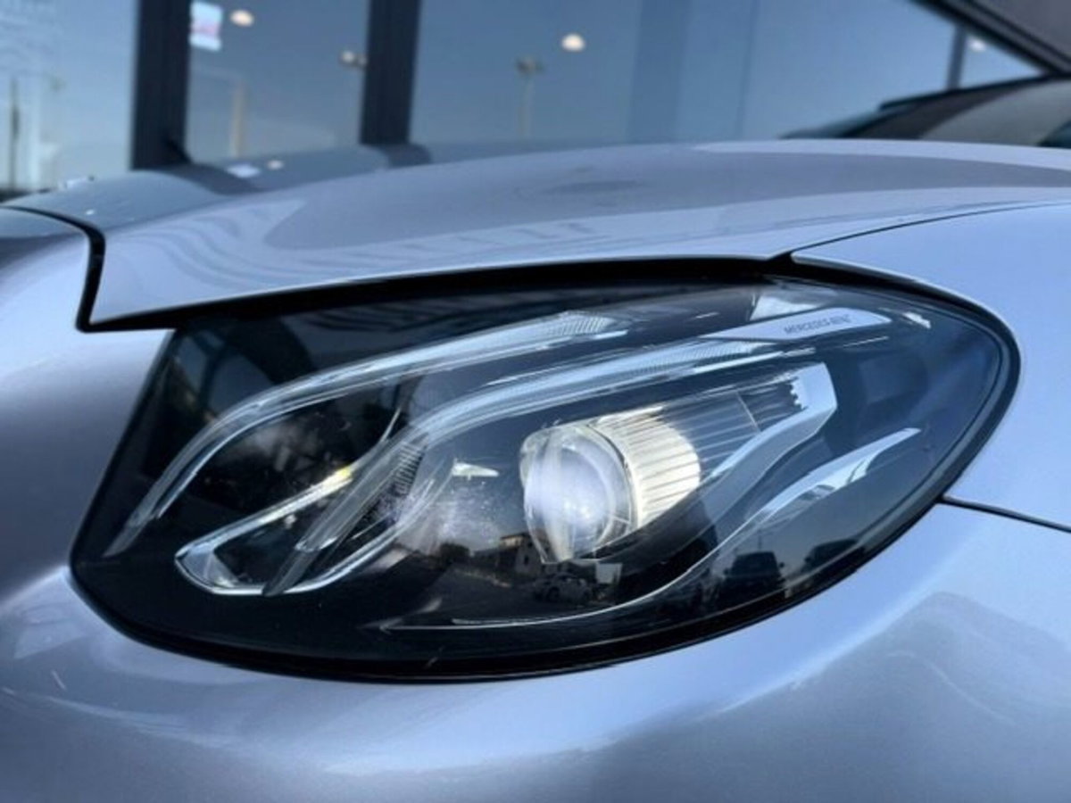 Mercedes-Benz Classe E 220 d Auto Premium Plus (15)