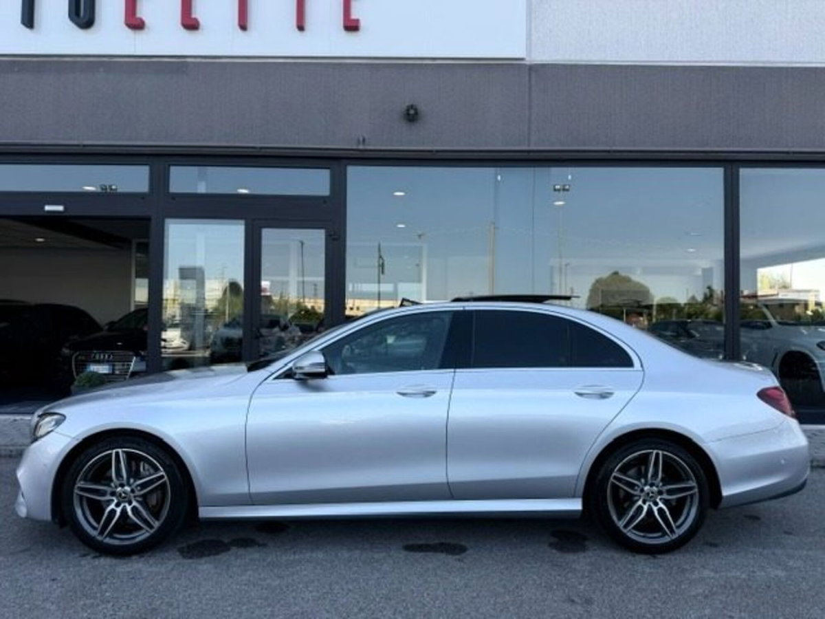 Mercedes-Benz Classe E 220 d Auto Premium Plus (6)