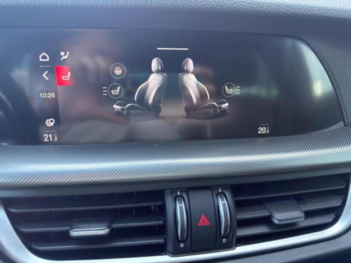 Alfa Romeo Stelvio Stelvio 2.2 Turbodiesel 210 CV AT8 Q4 Veloce Tì (12)
