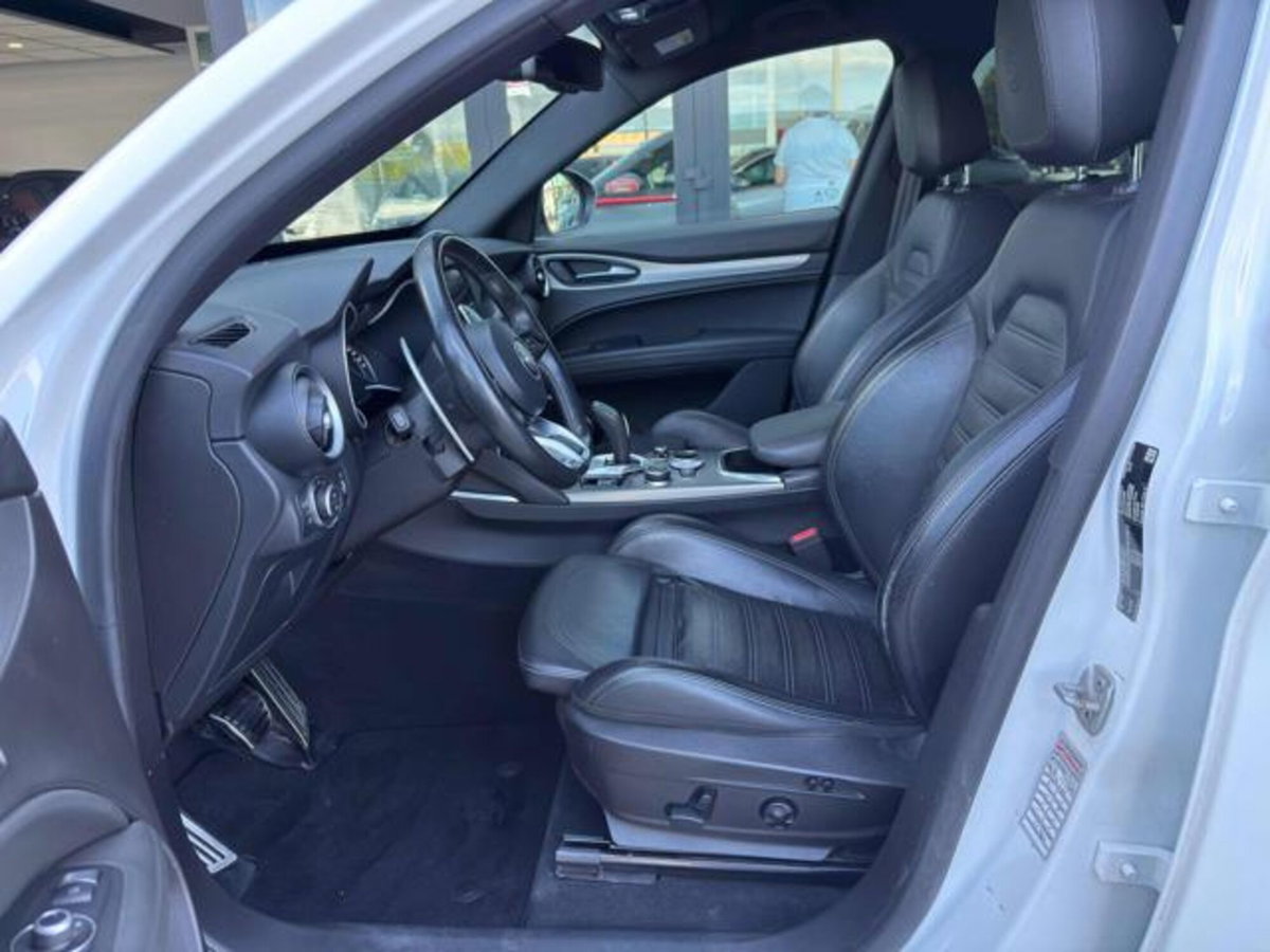 Alfa Romeo Stelvio Stelvio 2.2 Turbodiesel 210 CV AT8 Q4 Veloce Tì (15)