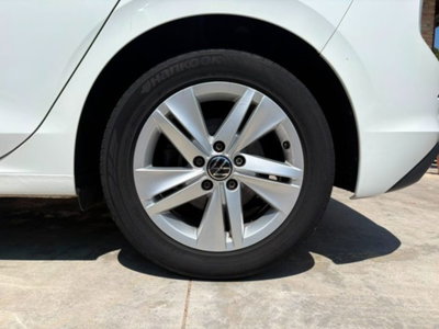 Volkswagen Golf 2.0 TDI 150 CV SCR R-Line (19)