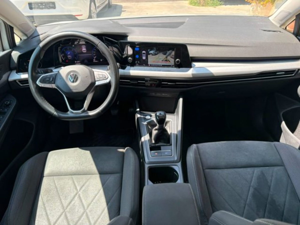 Volkswagen Golf 2.0 TDI 150 CV SCR R-Line (8)