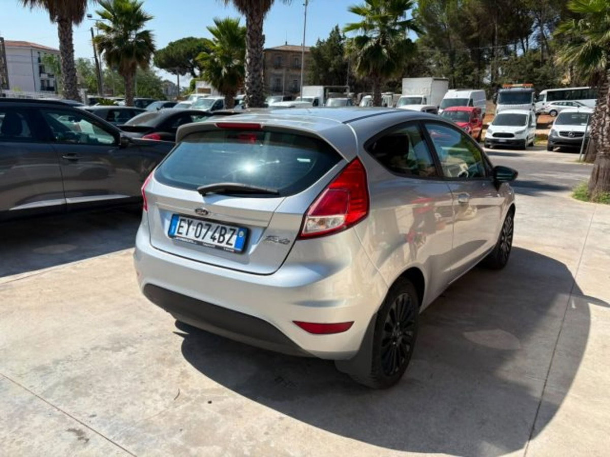 Ford Fiesta 1.4 5 porte Bz.- GPL Titanium (4)
