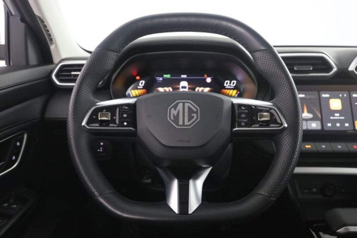 Mg ZS ZS 1.5 Luxury (5)