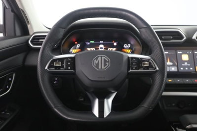 Mg ZS ZS 1.5 Luxury (5)