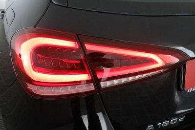 Mercedes-Benz Classe A 180 d Automatic Business (10)