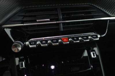 Peugeot 2008 PureTech 100 S&S Allure (13)