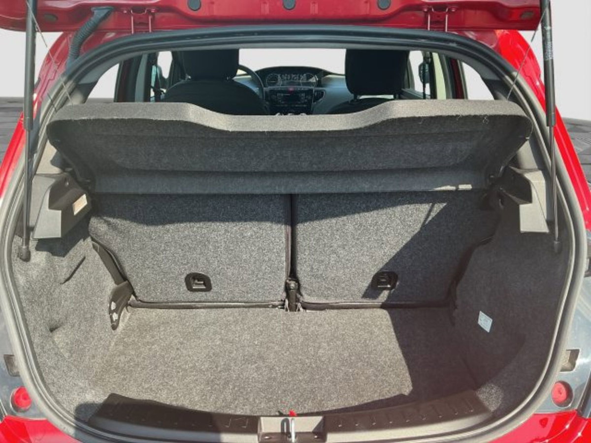Lancia Ypsilon 1.0 FireFly 5 porte S&S Hybrid Ecochic A. Ferretti (13)