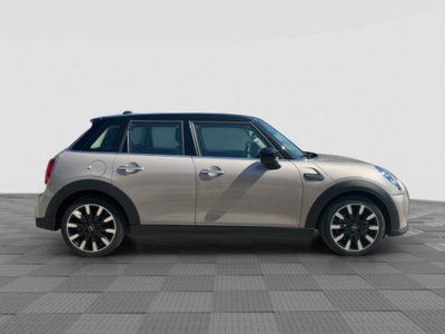 MINI Mini 1.5 Cooper Business 5 porte (6)