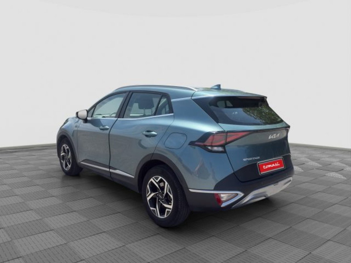 Kia Sportage 1.6 crdi mhev Business dct (3)