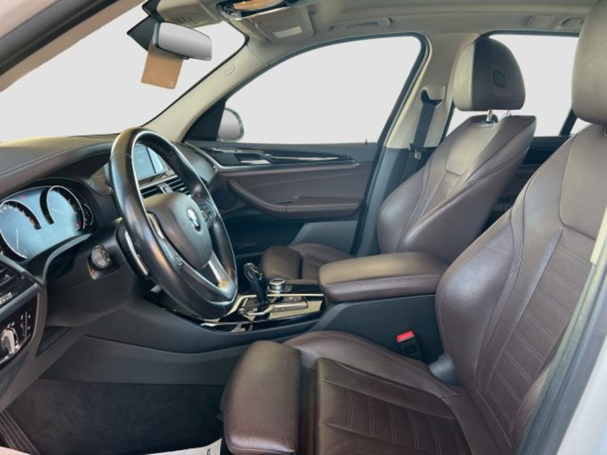 BMW X3 xDrive20d Luxury (10)